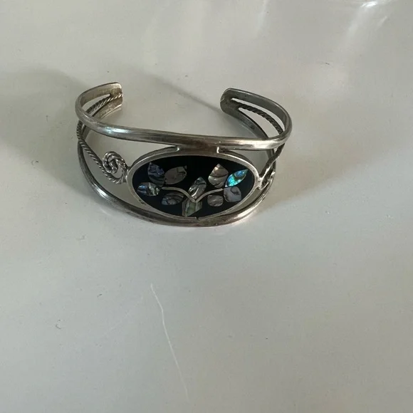 Silver Bracelet with Abalone Leafy design Cuff - Picture 4 of 13